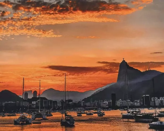 Cenários inesquecíveis para contemplar o fim de tarde na Cidade Maravilhosa